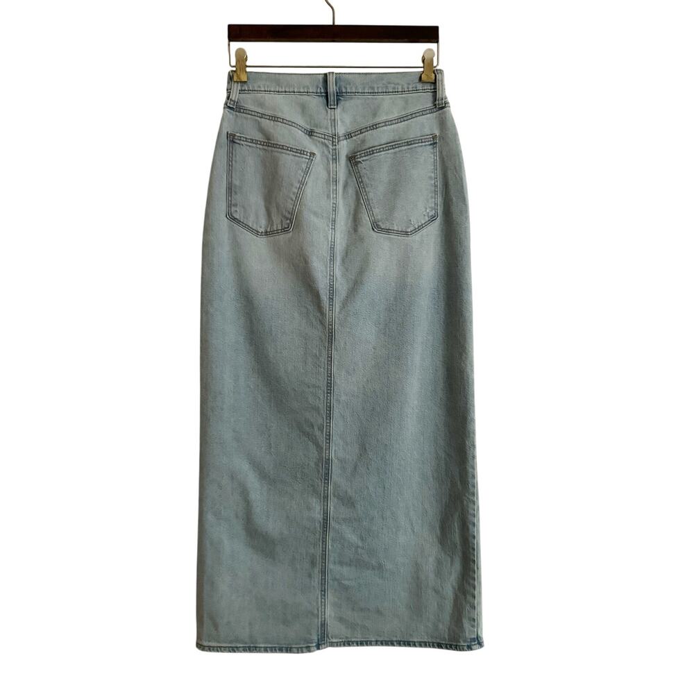 Universal Thread Split Front Light Wash Denim Max… - image 5